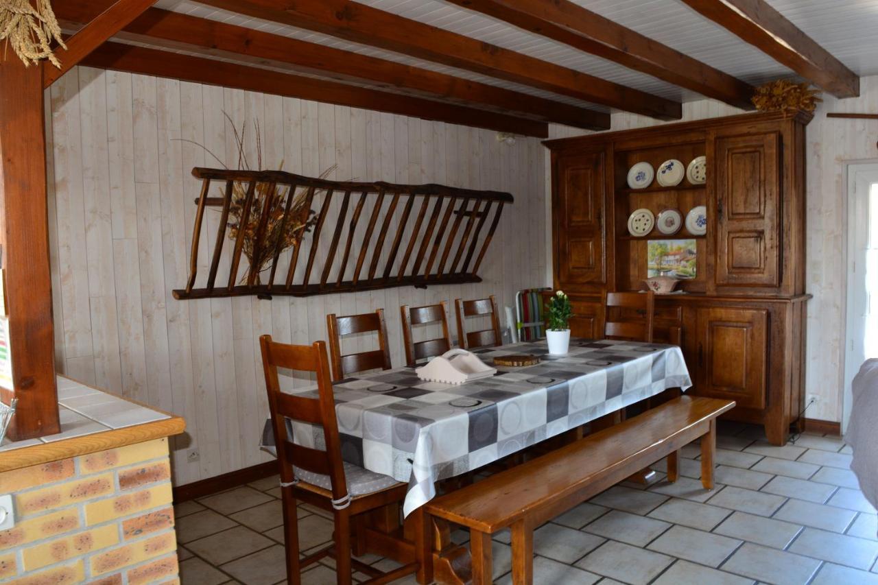 Marais Poitevin Bord Riviere Peche ,Barque, Velos, Wifi, Linge, Cheminee, Cuisine, Terrain De Boules La Taillee Экстерьер фото